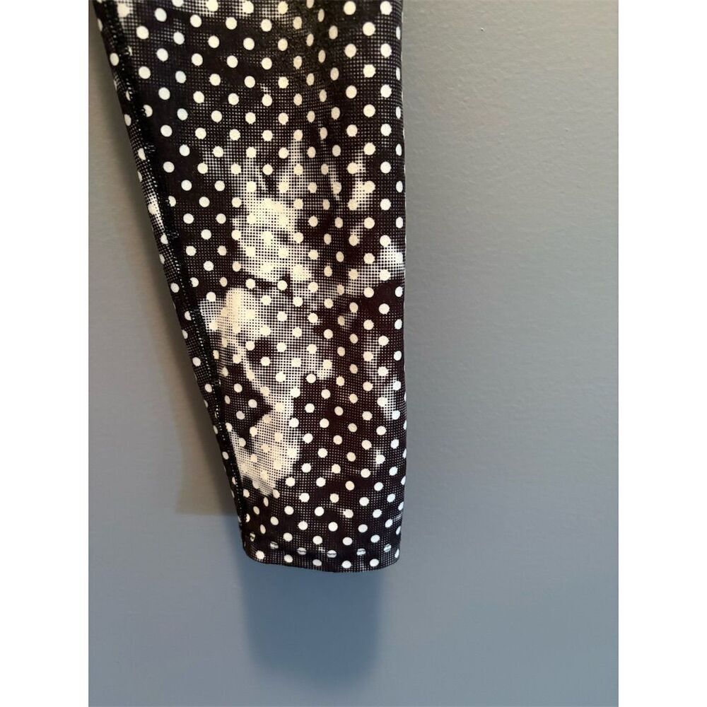 3/$15 Betsey Johnson Women's Cropped Leggings M Multicolor Polka Dot Floral - Picture 3 of 8